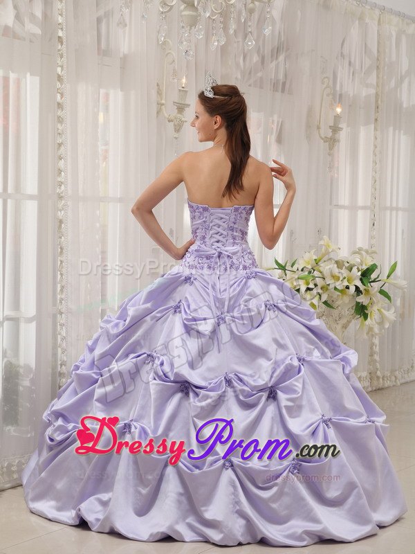 Lilac Ball Gown Strapless Pick-ups Quinceanera Dress with Appliques