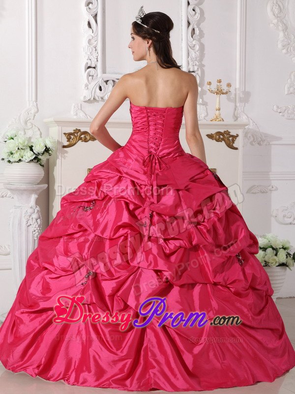 Beading Sweetheart Ball Gown Taffeta Quinceanera Dress in Coral Red