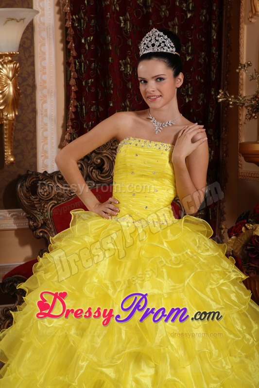 Beading Strapless Ball Gown Floor-length Quinceanera Dress in Yellow