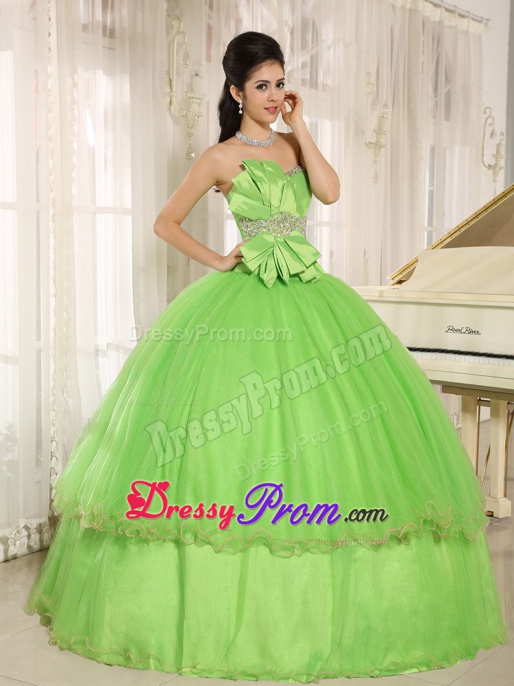 Spring Green Sweetheart Quinceanera Dress with Beading and Bowknot