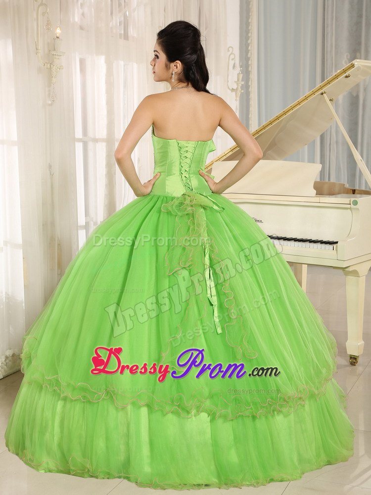 Spring Green Sweetheart Quinceanera Dress with Beading and Bowknot