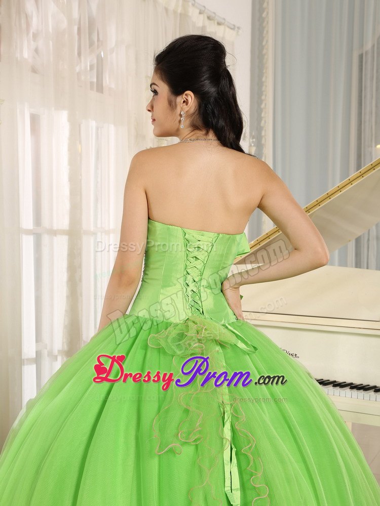 Spring Green Sweetheart Quinceanera Dress with Beading and Bowknot