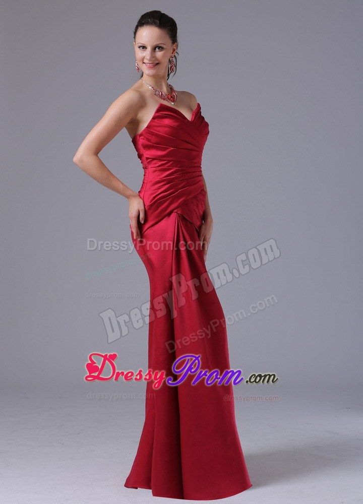 Cheap Brush Train V-neck Wine Red Long Dress for Prom Queen