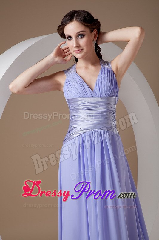 2014 Brush Train V-Neck Ruched Lilac Prom Dress for Girls