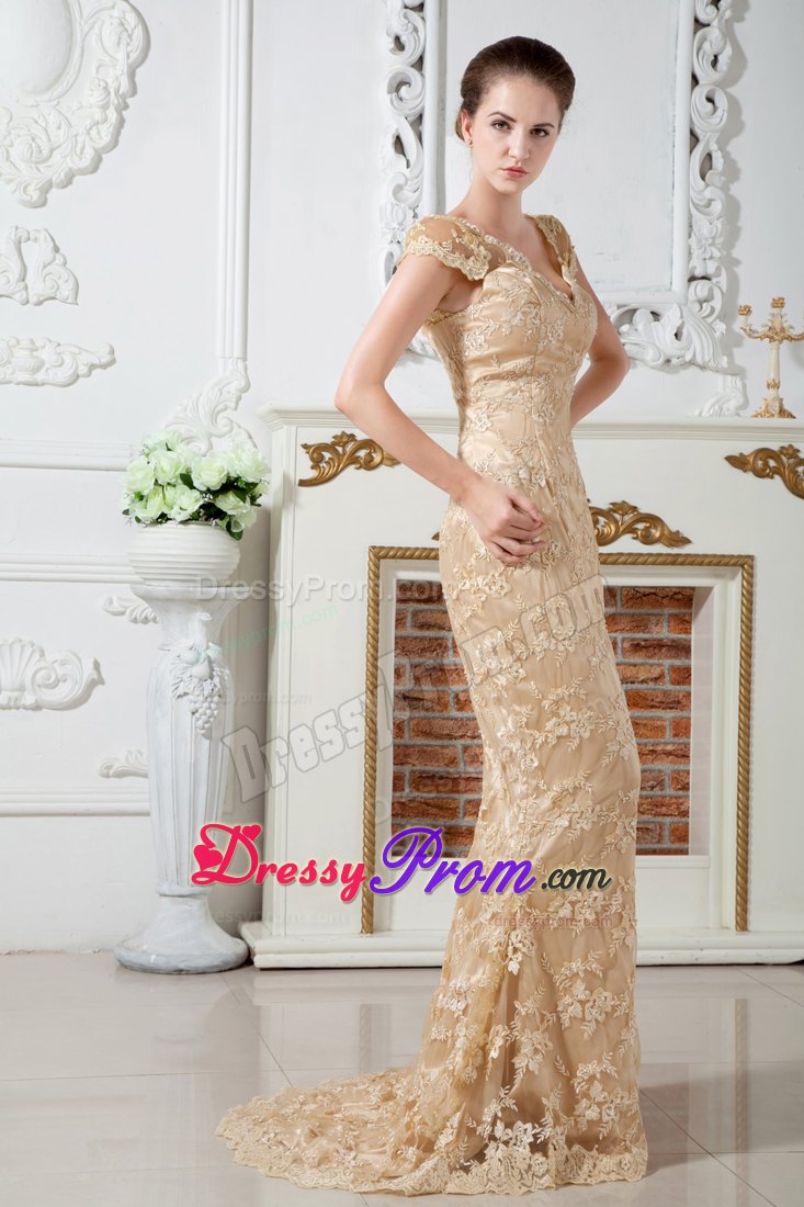 V-Neck Brush Train Champagne Lace Dress for Prom Queen
