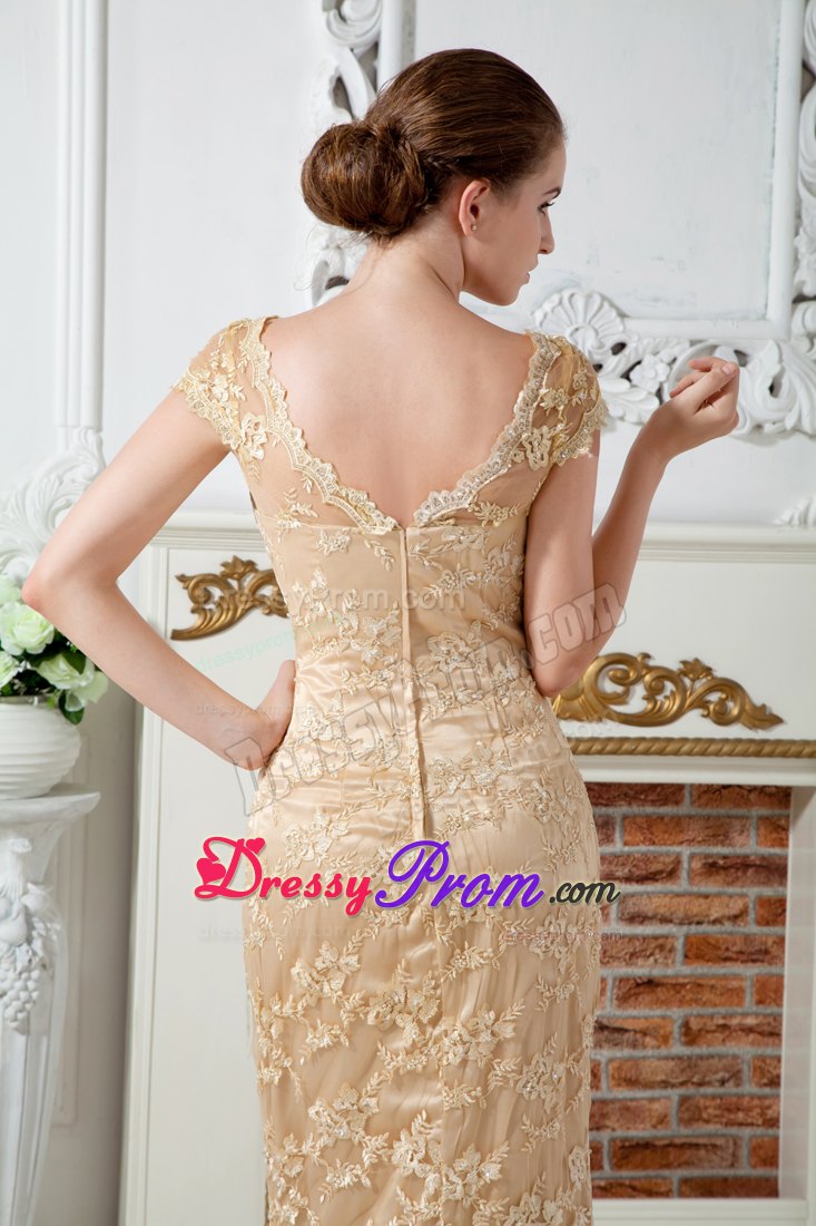 V-Neck Brush Train Champagne Lace Dress for Prom Queen