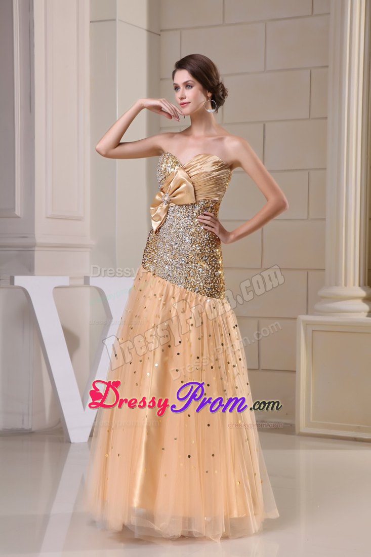 Elegant Sweetheart Gold Prom Dress with Beading And Bowknot