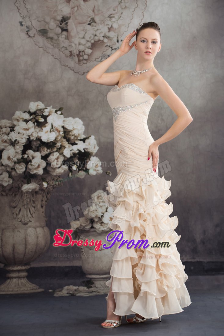 Beaded and Ruched Champagne Prom Celebrity Dresses with Ruffles