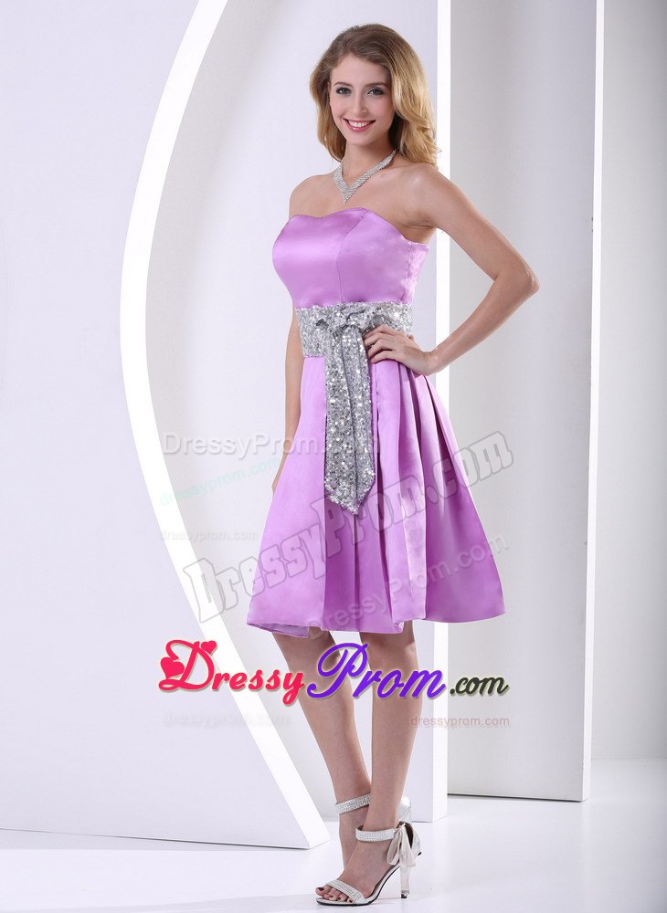Lavender Strapless Knee-length Prom Gown With Sequins Decorated Sash
