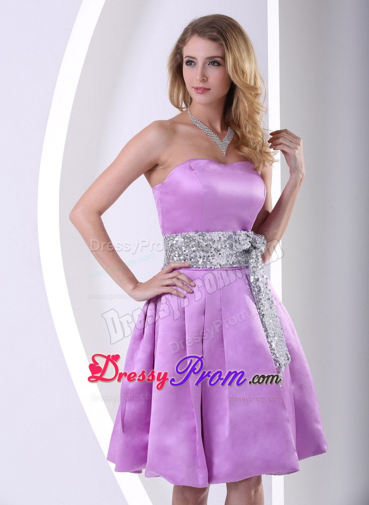 Lavender Strapless Knee-length Prom Gown With Sequins Decorated Sash