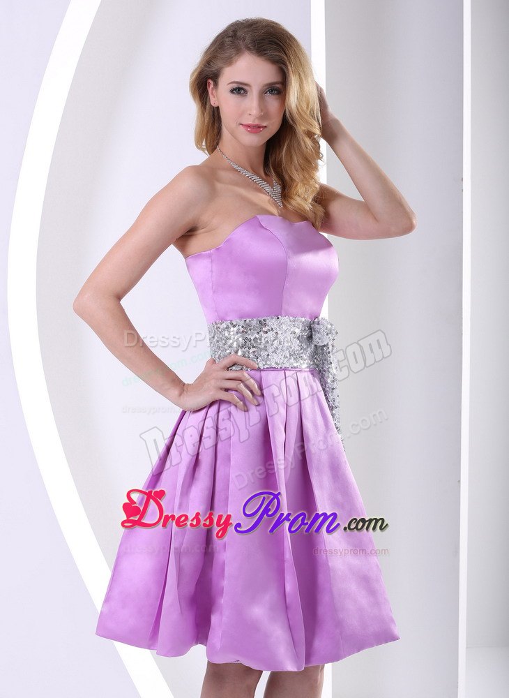 Lavender Strapless Knee-length Prom Gown With Sequins Decorated Sash