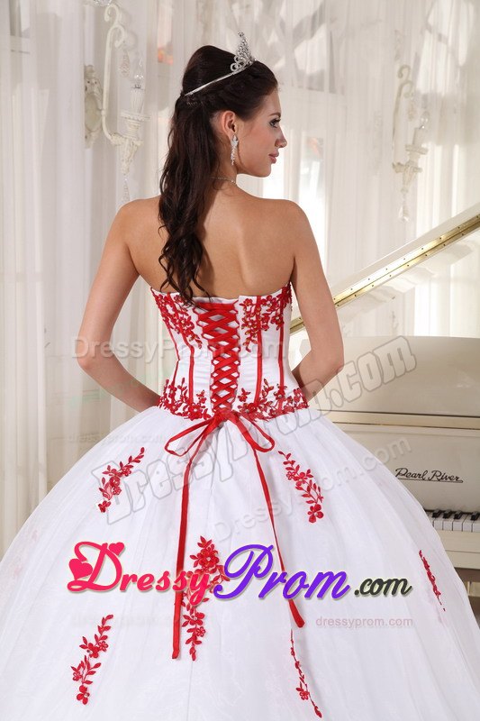 White Ball Gown Strapless Appliques Quinceanera Gowns