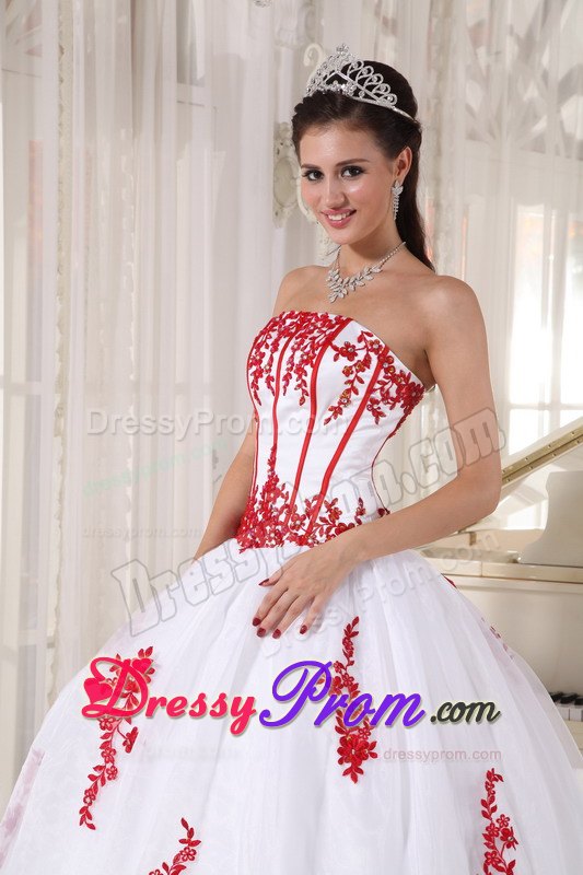 White Ball Gown Strapless Appliques Quinceanera Gowns