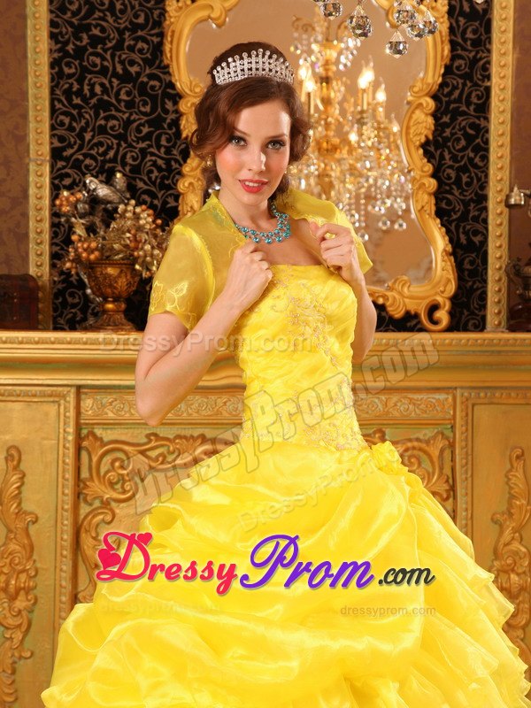 Appliques Strapless Ruffled Yellow Pick-ups Quinceanera Dress