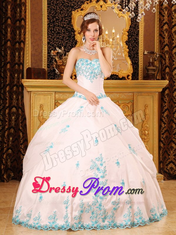 White Ball Gown Sweetheart Floor-length Appliques Dresses For 15 Dress