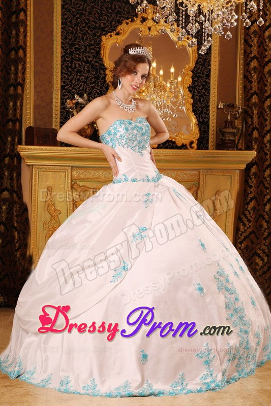 White Ball Gown Sweetheart Floor-length Appliques Dresses For 15 Dress