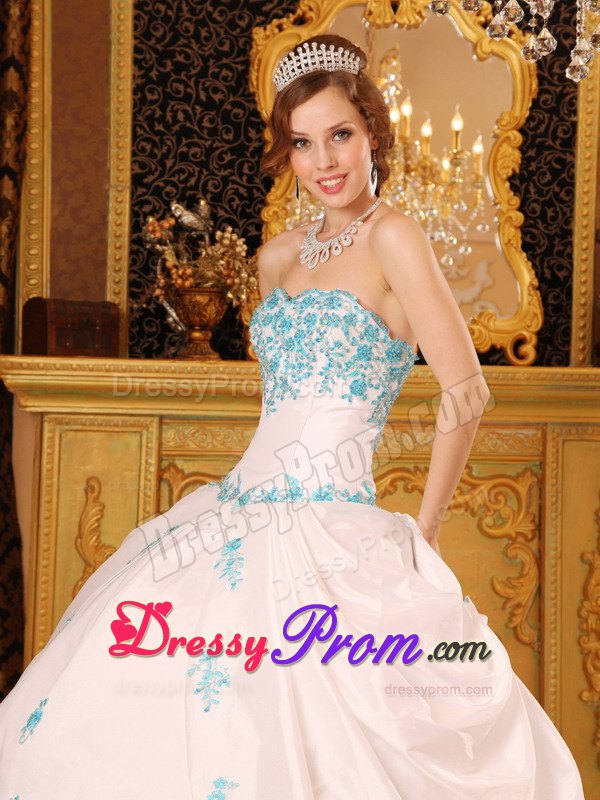 White Ball Gown Sweetheart Floor-length Appliques Dresses For 15 Dress