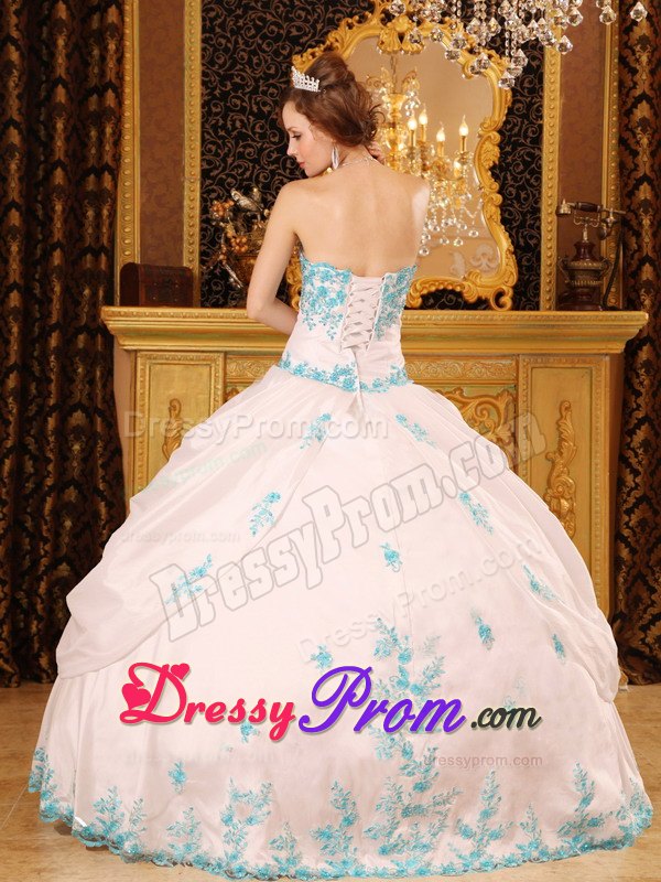White Ball Gown Sweetheart Floor-length Appliques Dresses For 15 Dress