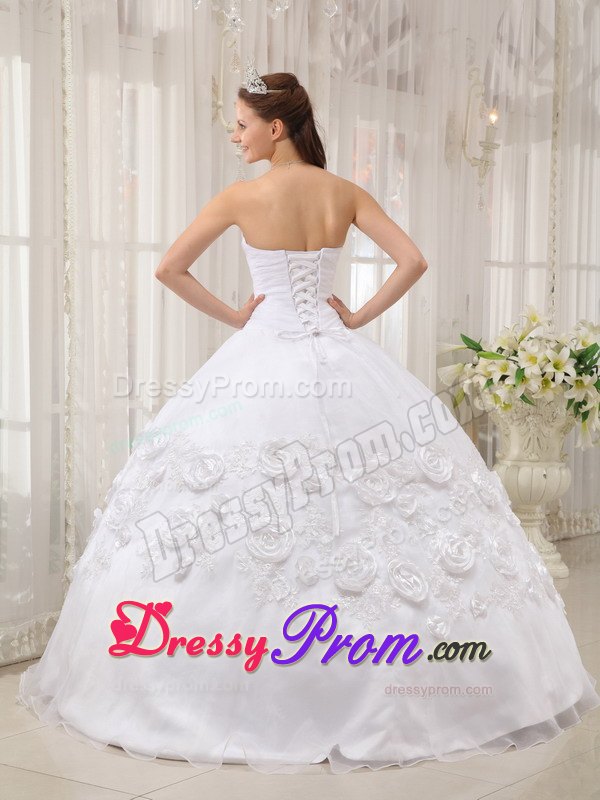 White Sweetheart Dresses For 15 with Appliques and Handy Flowers