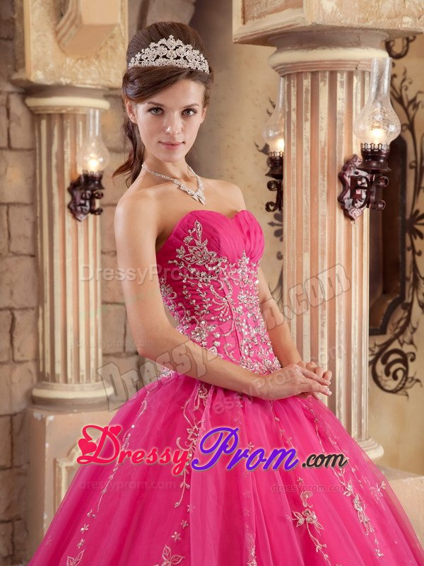 Floor-length Beading Pink Quinceanera Dress with Appliques