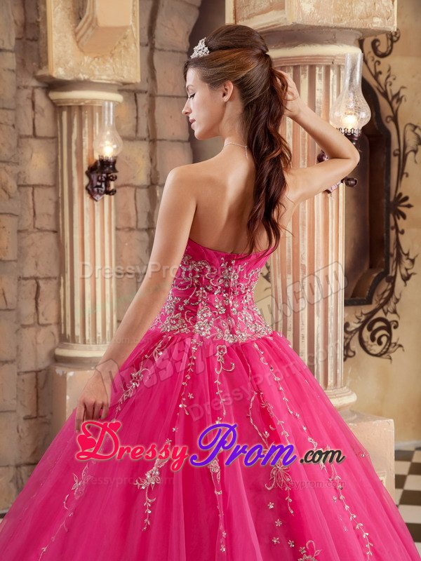 Floor-length Beading Pink Quinceanera Dress with Appliques