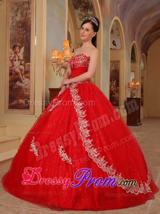 Red Sweetheart Embroidery and Beading Sweet 16 Dresses