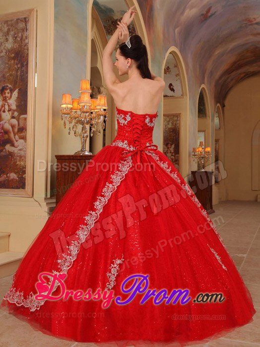 Red Sweetheart Embroidery and Beading Sweet 16 Dresses
