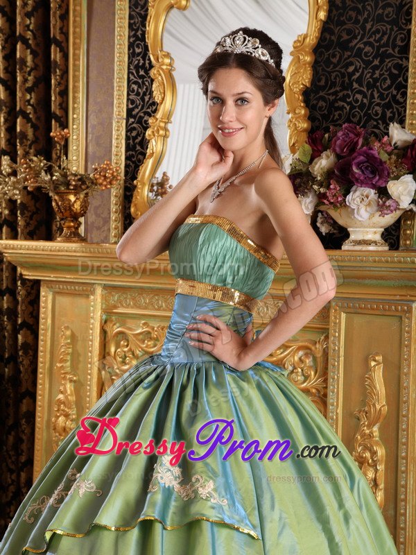 Pleated Olive Green Strapless Appliques Quinceanera Dress