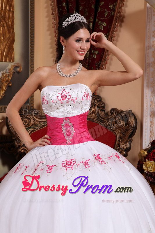 Strapless Appliques White and Pink Quinceanera Dresses
