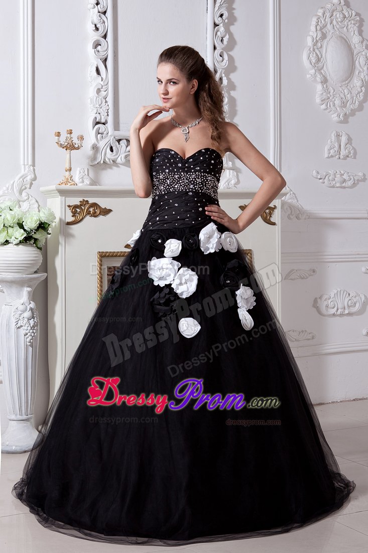 Black Sweetheart Sweet 16 Dresses with Beading and Hand Made Flowers