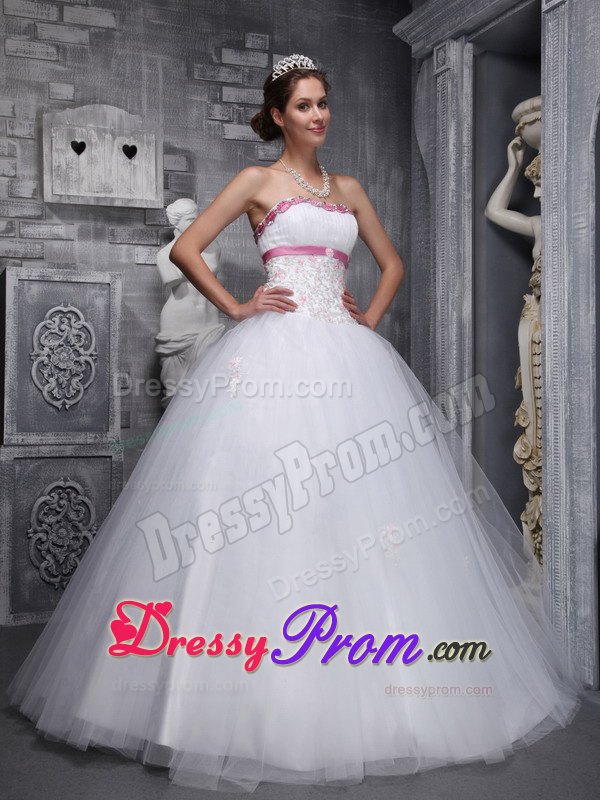 Beading Princess Strapless Appliques White Quinceanera Dresses