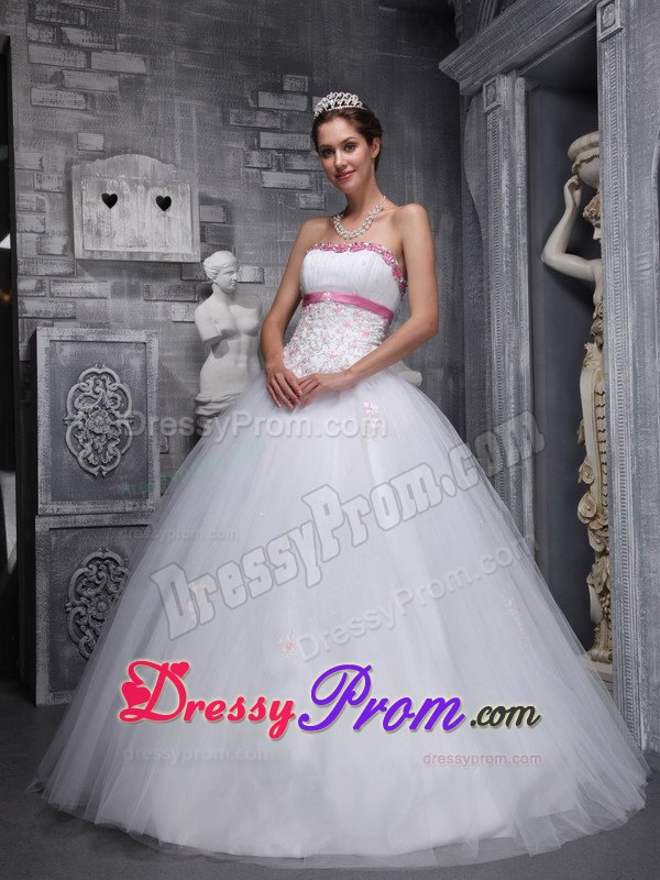 Beading Princess Strapless Appliques White Quinceanera Dresses