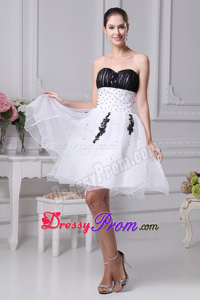 White and Black Organza Dresses for Prom Queen with Appliques