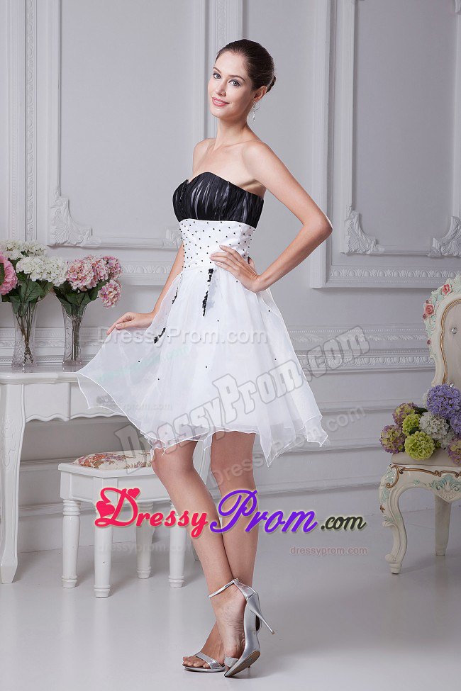 White and Black Organza Dresses for Prom Queen with Appliques