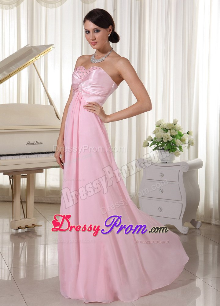 Beaded Sweetheart Chiffon Dresses for Prom Queen in Baby Pink
