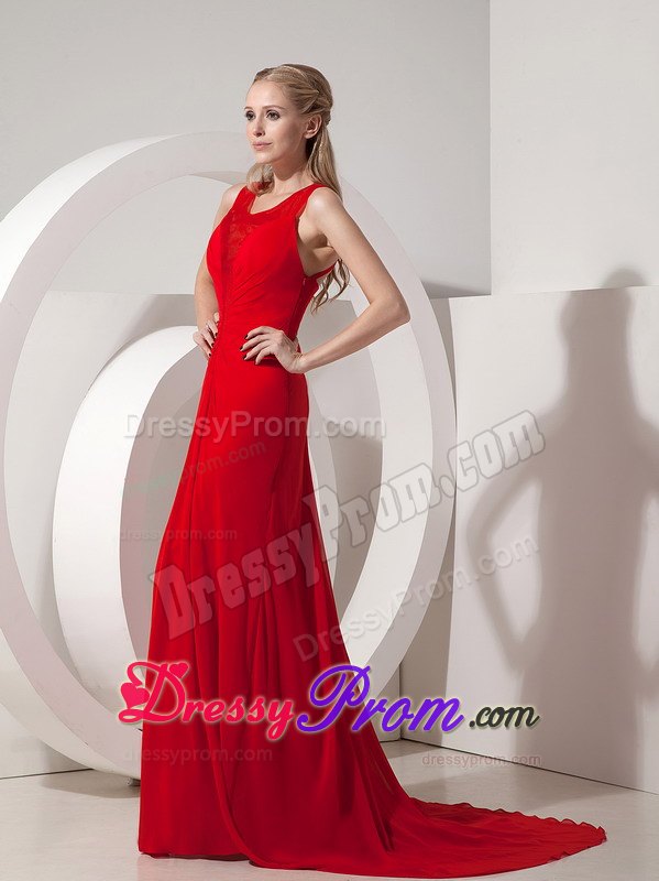Manhattan Beach CA Red Chiffon Prom Dress of Scoop and Brush Train