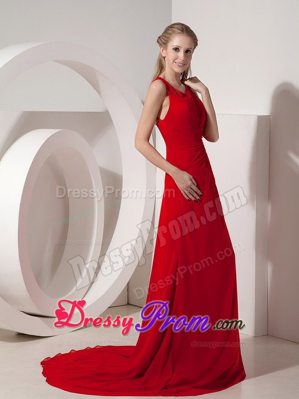 Manhattan Beach CA Red Chiffon Prom Dress of Scoop and Brush Train