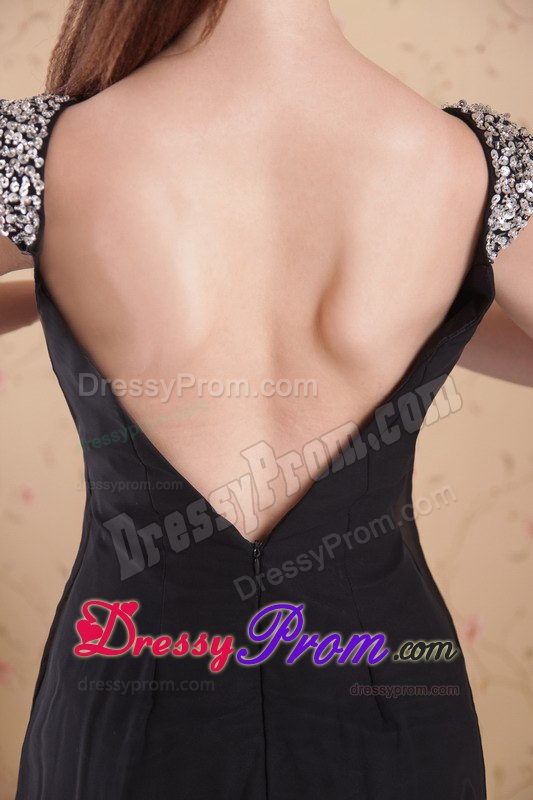 Beaded Straps Forming V-neck Ruching Prom Evening Dress in Black