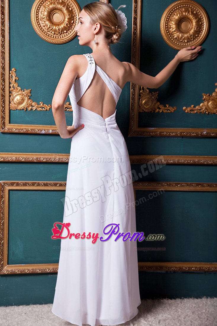 One Shoulder Ruched White Prom Dama Dresses with Rhinestones