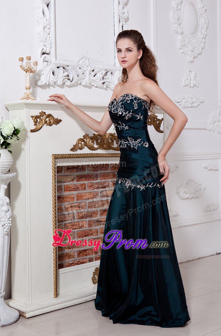 Emerald Green Column Prom Dress Sweetheart with Ruche and Embroidery