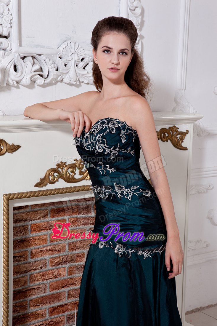 Emerald Green Column Prom Dress Sweetheart with Ruche and Embroidery