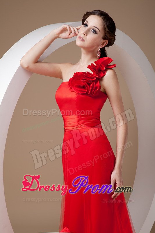 Red One Shoulder Brush Train Hand Made Flowers Prom Gown