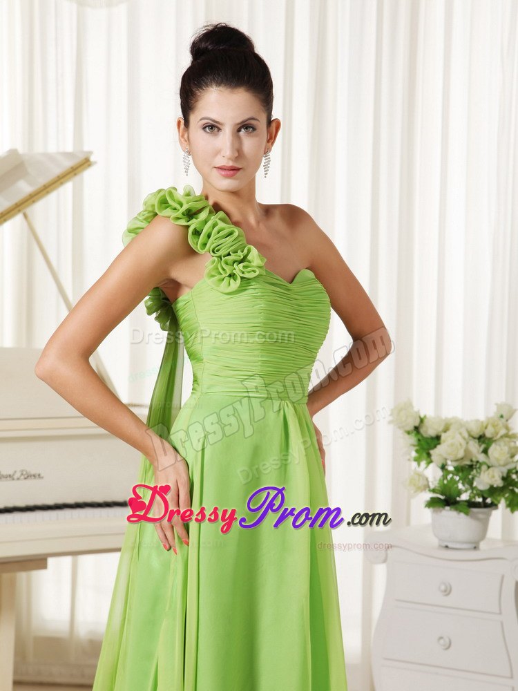 Spring Green One Shoulder Hand Flowers Prom Dress with Watteau Train