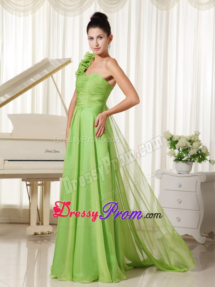 Spring Green One Shoulder Hand Flowers Prom Dress with Watteau Train