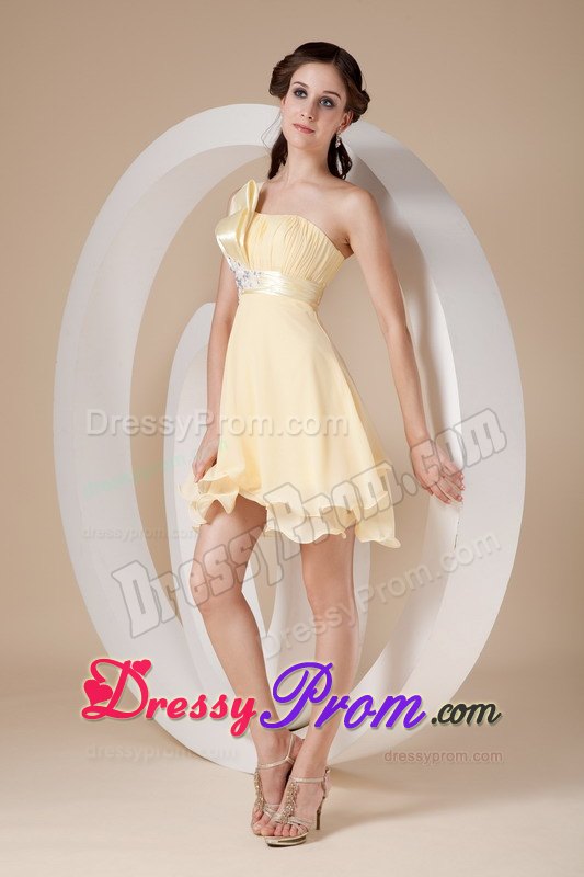 Sweet Light Yellow A-line Mini-length Beaded Prom Dress