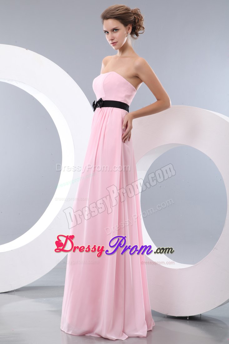 Elegant Baby Pink Empire Chiffon Prom Dress Belt Decorate
