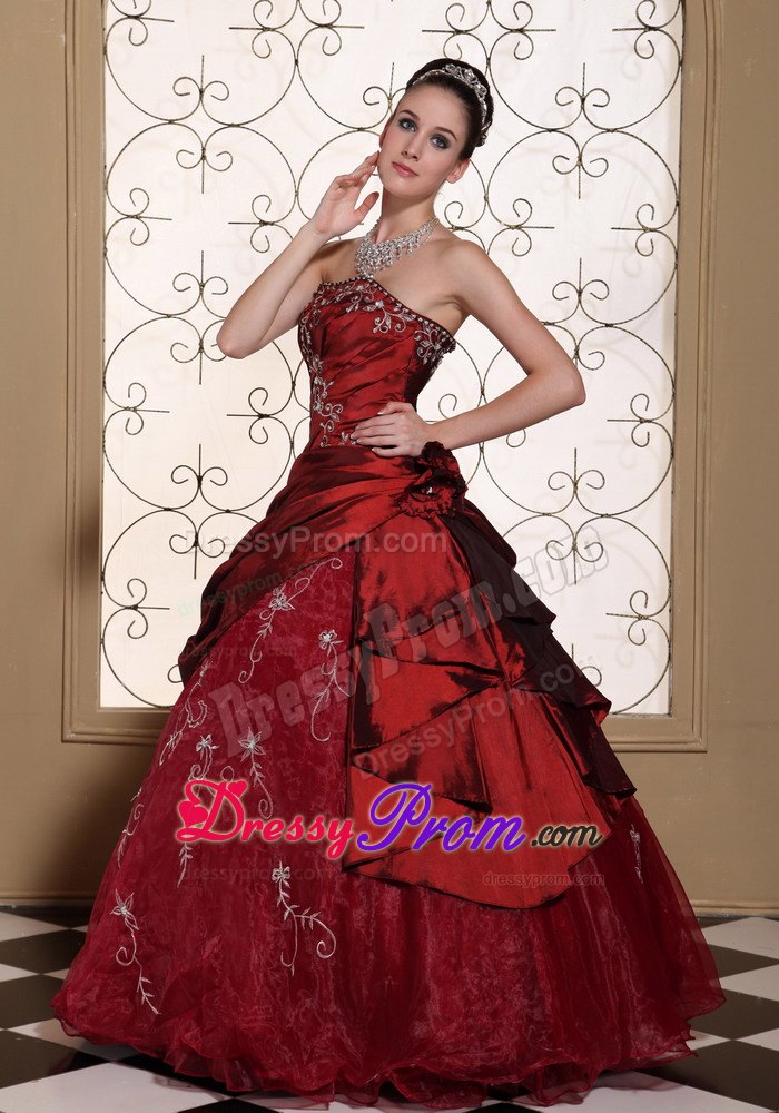 Strapless Wine Red Gowns for Quinceanera with Embroidery