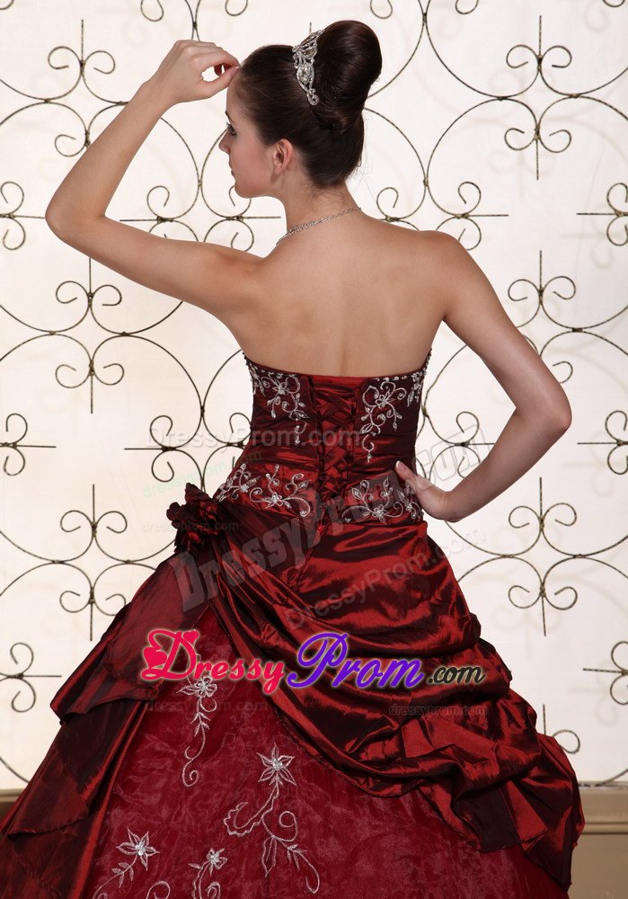 Strapless Wine Red Gowns for Quinceanera with Embroidery