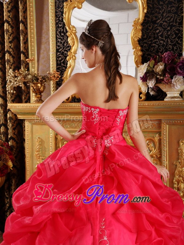 Strapless Red Ball Gown Sweet 16 Dresses with Appliques