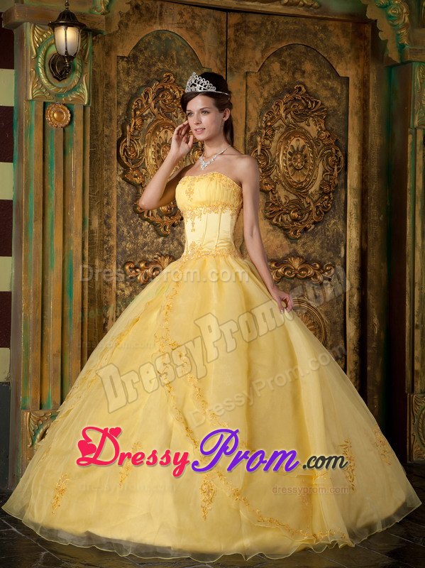 Yellow Ball Gown Strapless Sweet 16 Dresses with Appliques